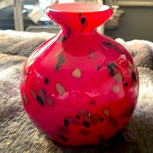 EXQUISITE Cased Art Glass 5" Squat Bud Vase